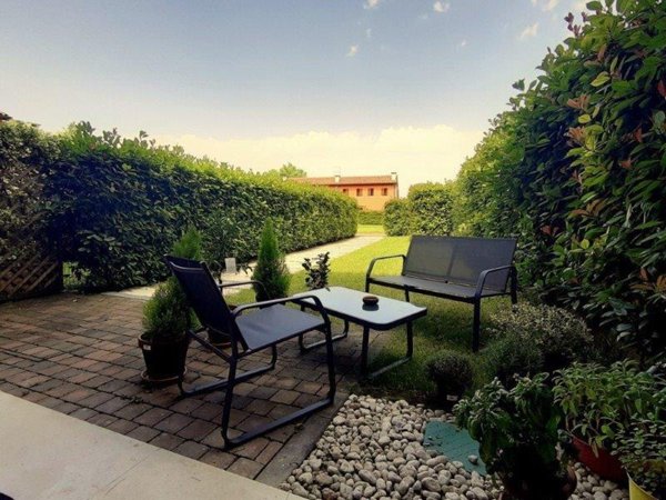 appartamento in vendita a Vicenza in zona Saviabona