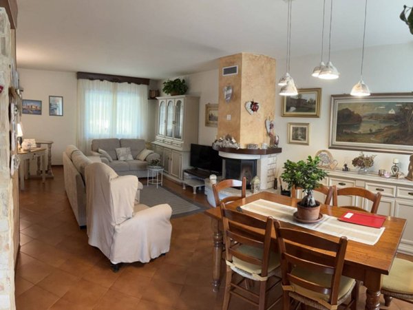casa indipendente in vendita a Vicenza in zona Riviera Berica