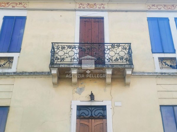 casa indipendente in vendita a Vicenza in zona Monte Berico