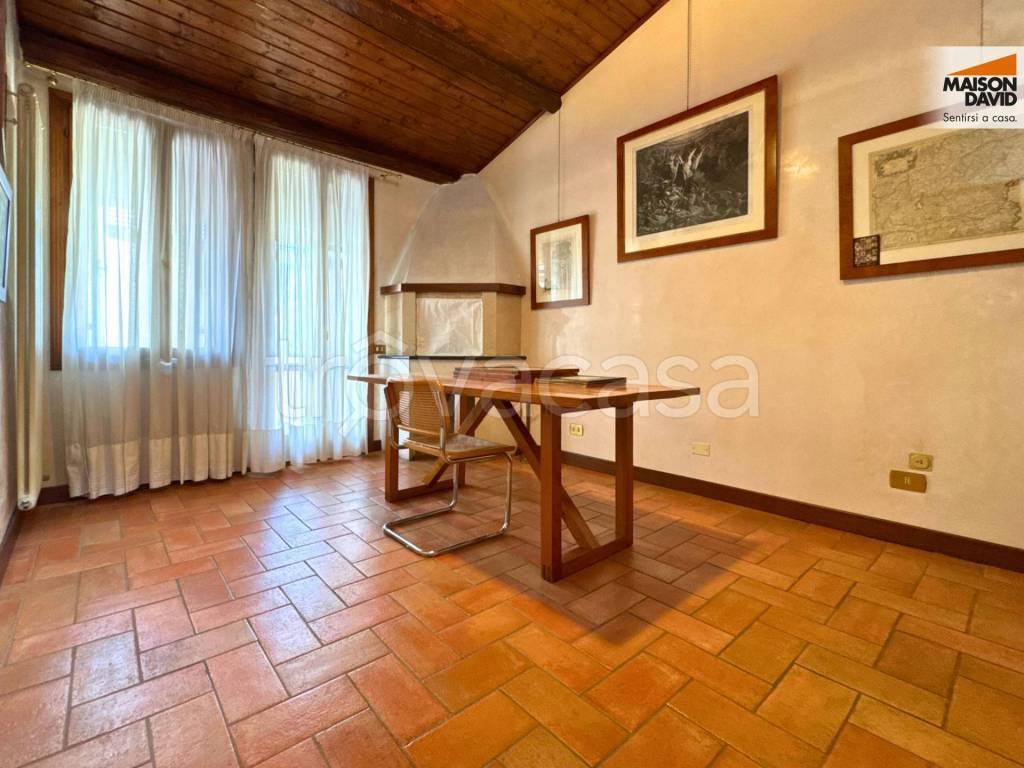 casa indipendente in vendita a Vicenza in zona Centro Storico