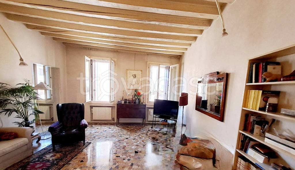 appartamento in vendita a Vicenza in zona Centro Storico