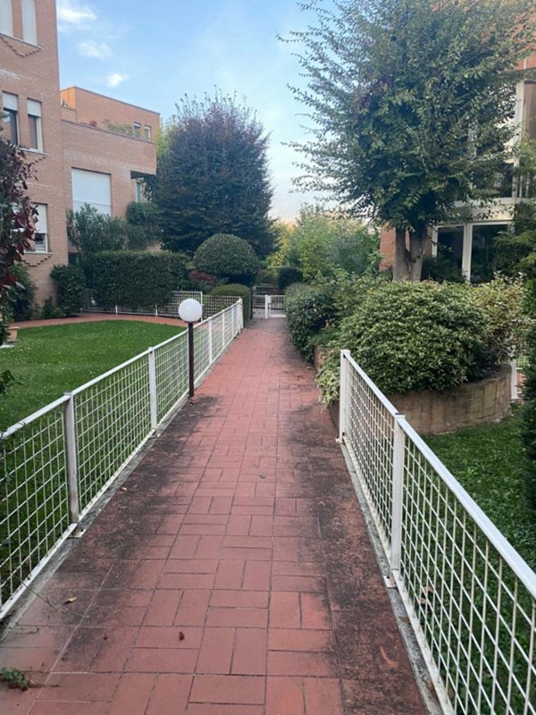 casa indipendente in vendita a Vicenza in zona Cattane