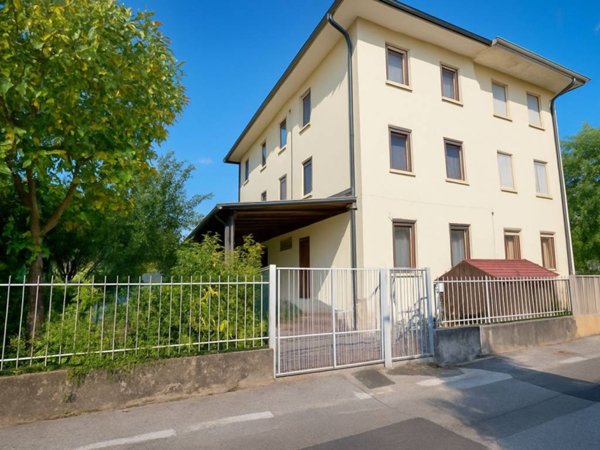 casa indipendente in vendita a Vicenza in zona Bertesina