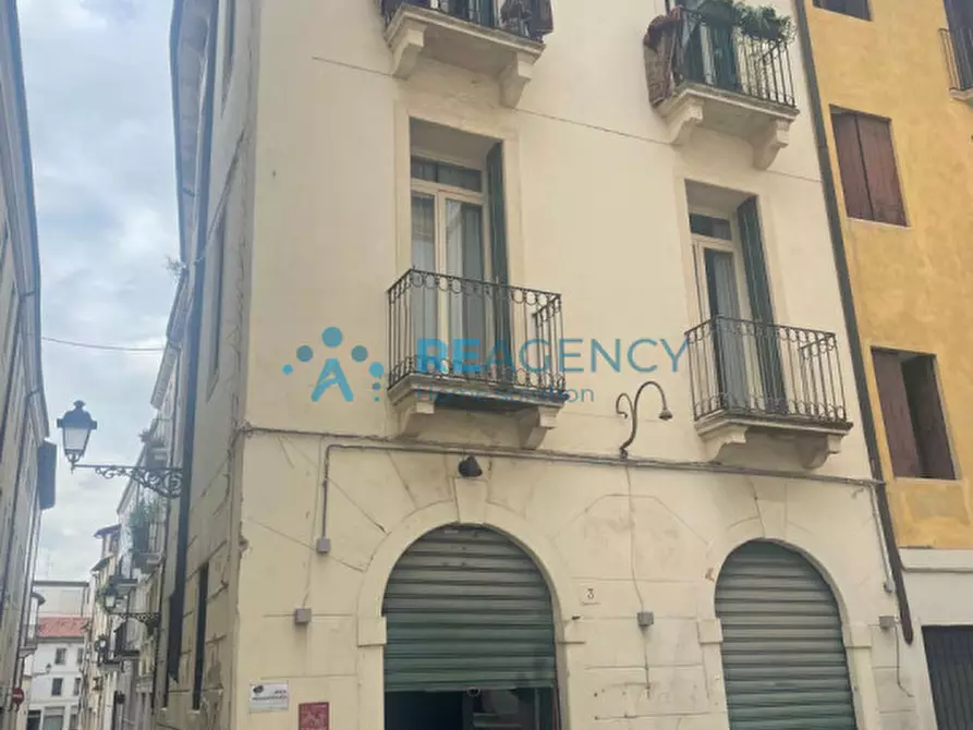 appartamento in vendita a Vicenza in zona Centro Storico