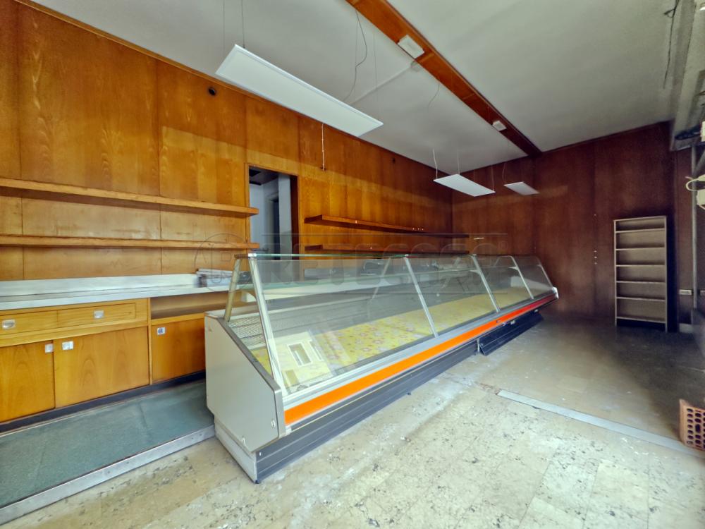 locale commerciale in vendita a Vicenza in zona Borgo Berga