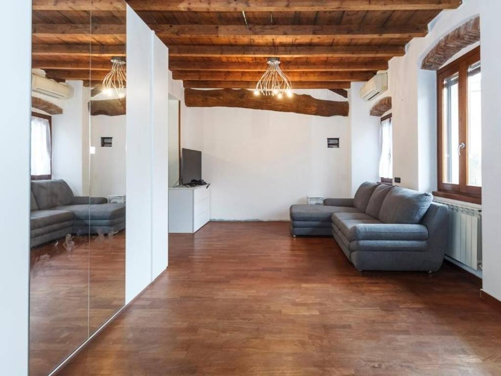 appartamento in vendita a Vicenza in zona Centro Storico