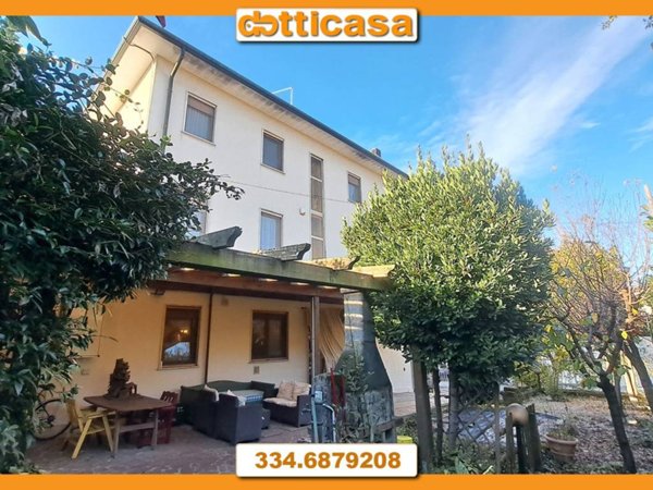 casa indipendente in vendita a Vicenza in zona Bertesinella