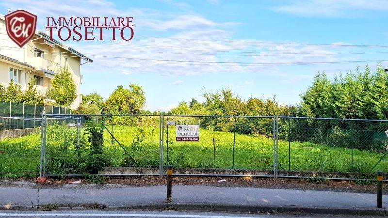 terreno edificabile in vendita a Vicenza in zona Laghetto