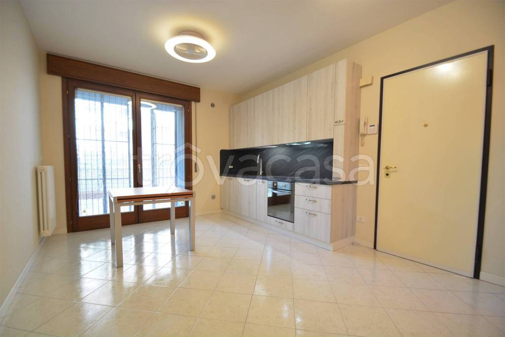 appartamento in vendita a Vicenza in zona San Lazzaro/Pomari