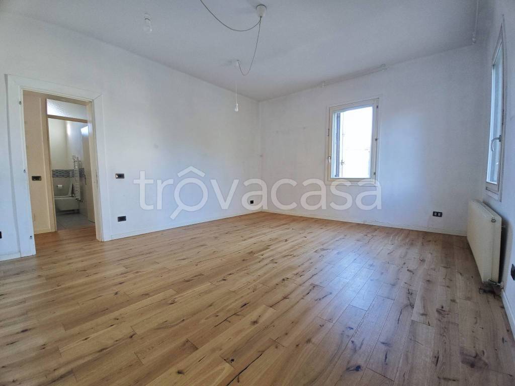 appartamento in vendita a Vicenza in zona Ferrovieri