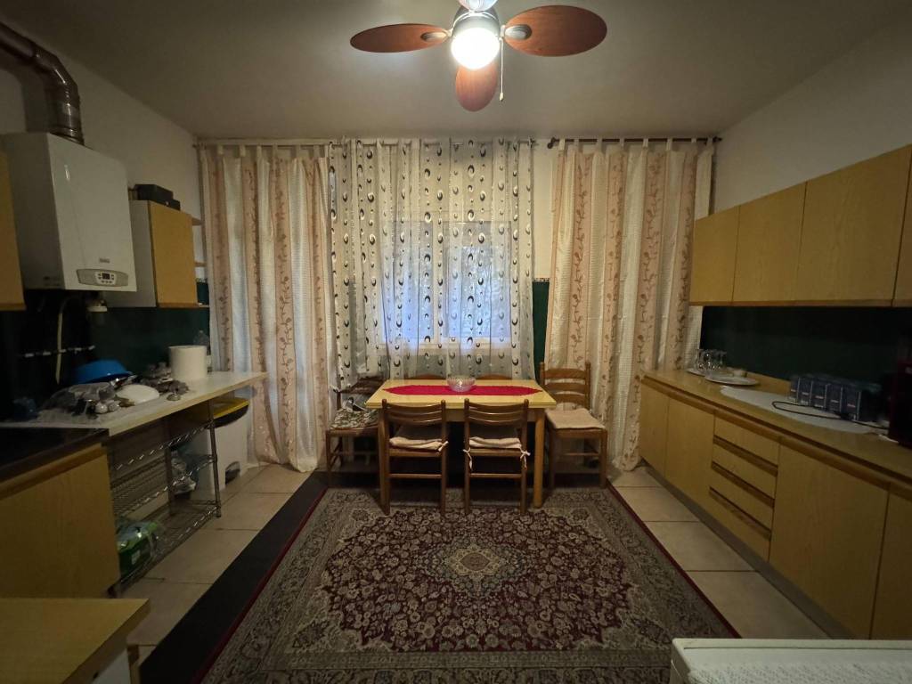 appartamento in vendita a Vicenza in zona Villaggio del Sole