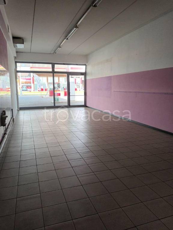 negozio in vendita a Vicenza in zona Laghetto