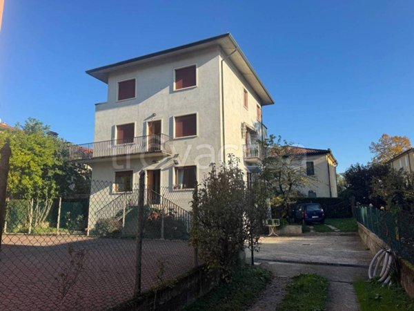 casa indipendente in vendita a Vicenza in zona San Bortolo/San Paolo