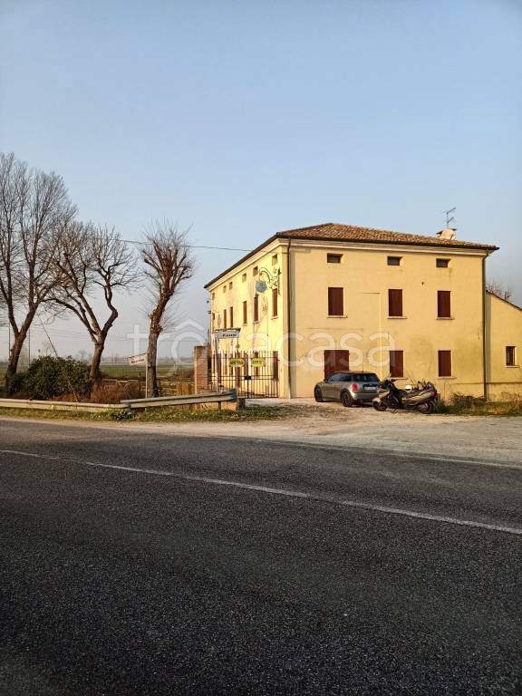 negozio in vendita a Vicenza in zona Bertesinella