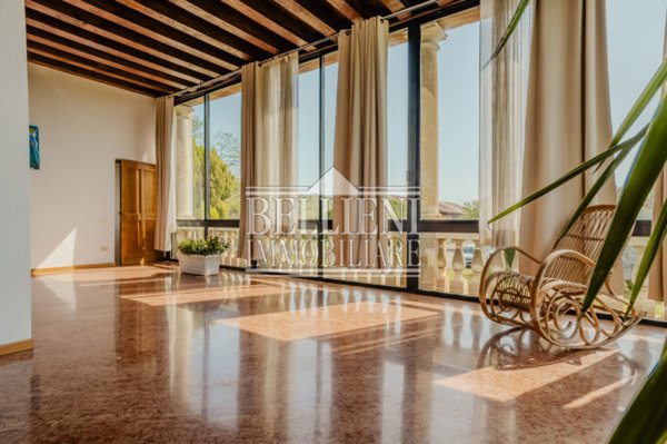 casa indipendente in vendita a Vicenza in zona Centro Storico