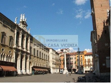 appartamento in vendita a Vicenza in zona Borgo Berga