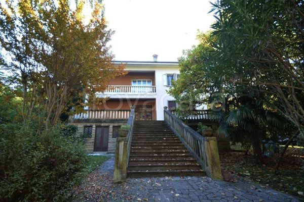 casa indipendente in vendita a Vicenza in zona Gogna