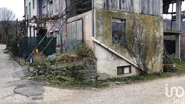 casa indipendente in vendita a Vicenza in zona Borgo Berga