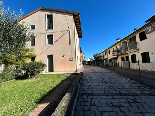 casa indipendente in vendita a Vicenza in zona Anconetta