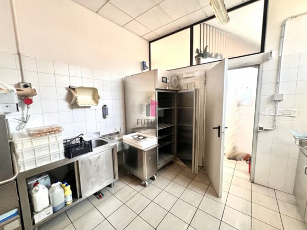 negozio in vendita a Vicenza in zona Pio X