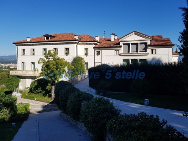 appartamento in vendita a Vicenza in zona Monte Berico