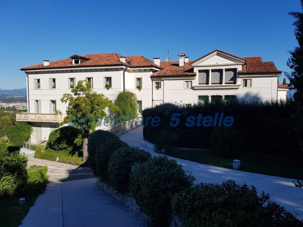 appartamento in vendita a Vicenza in zona Monte Berico