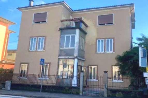 appartamento in vendita a Vicenza in zona Gogna