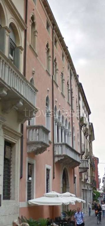 appartamento in vendita a Vicenza in zona Centro Storico