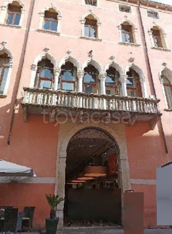 appartamento in vendita a Vicenza in zona Centro Storico