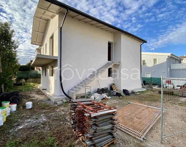 casa indipendente in vendita a Vicenza in zona Laghetto