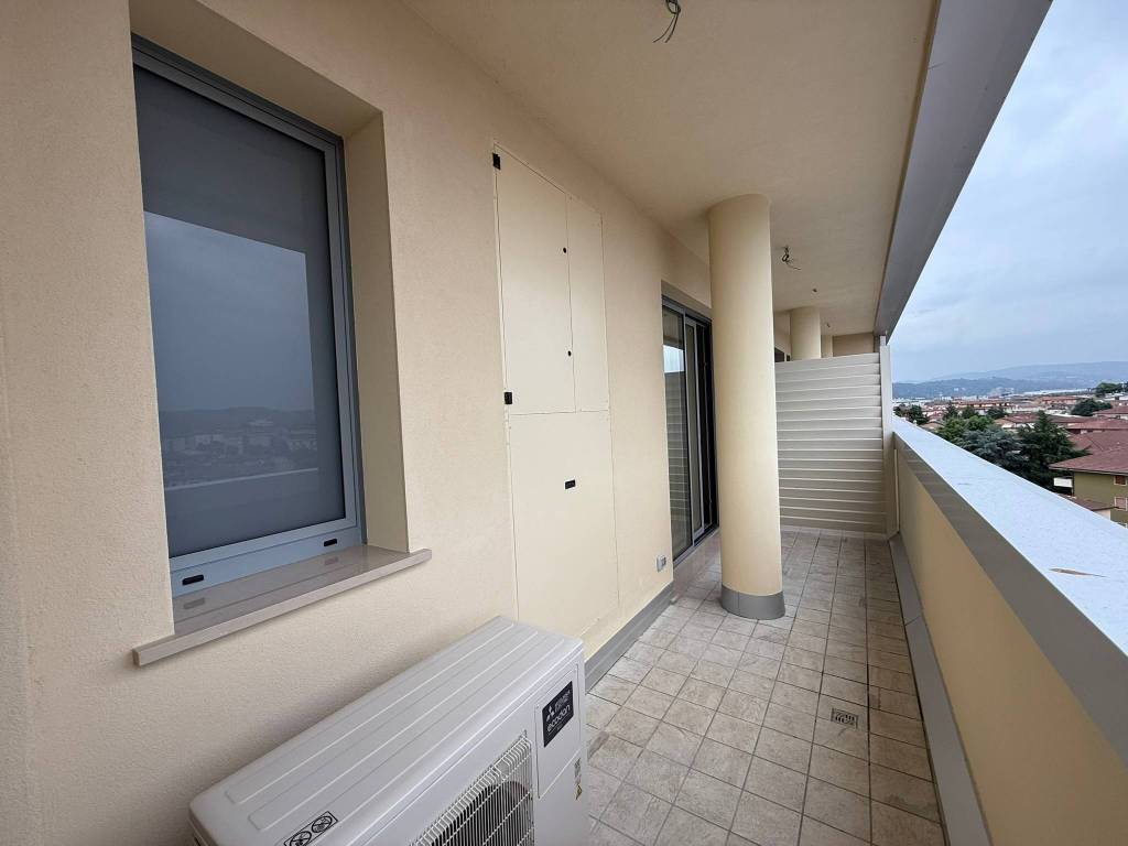 appartamento in vendita a Vicenza in zona San Lazzaro/Pomari