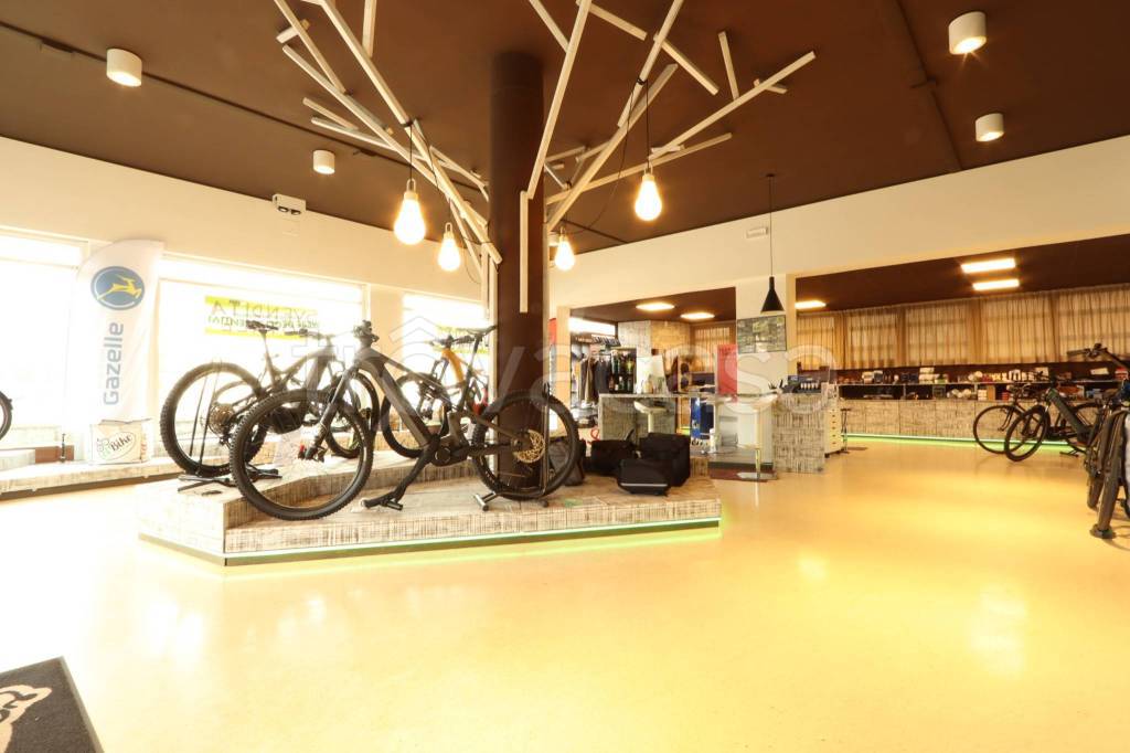 negozio in vendita a Vicenza in zona Pio X