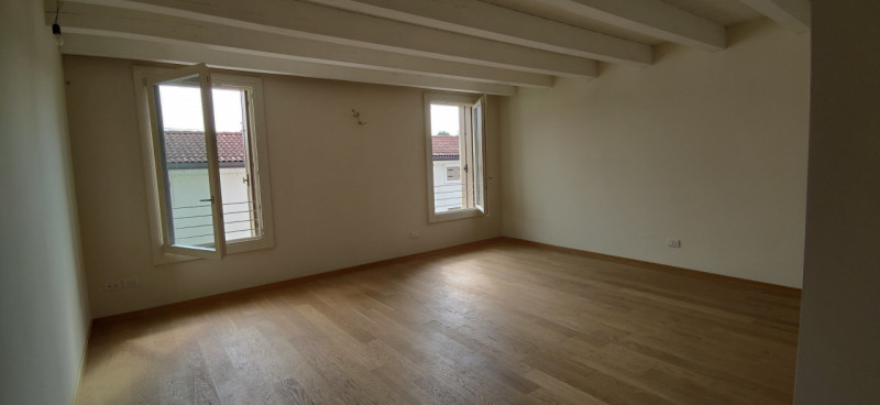 casa indipendente in vendita a Vicenza in zona Centro Storico