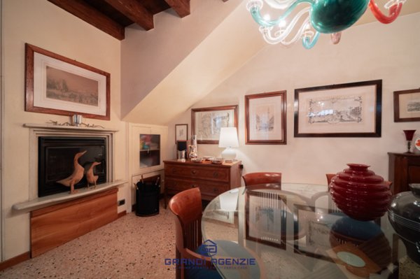 casa indipendente in vendita a Vicenza in zona Centro Storico