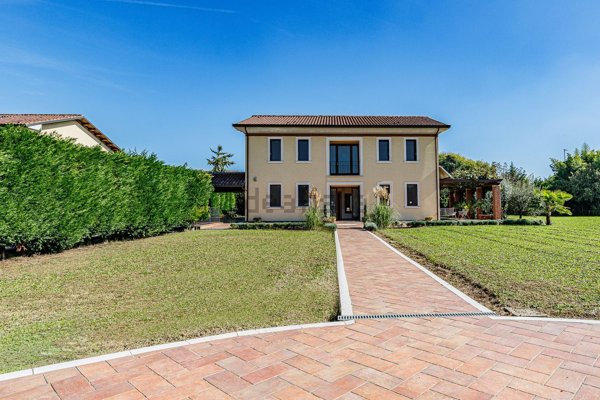 casa indipendente in vendita a Vicenza in zona Polegge