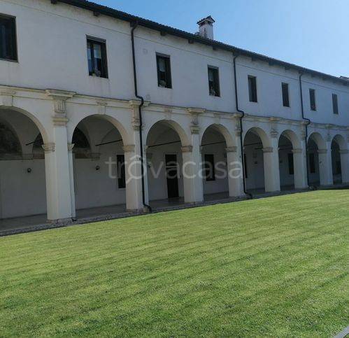 ufficio in vendita a Vicenza in zona Centro Storico