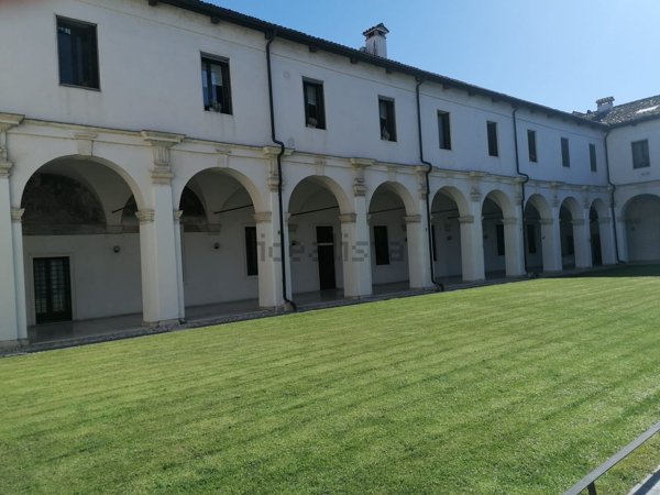 ufficio in vendita a Vicenza in zona Centro Storico