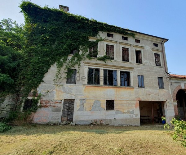casa indipendente in vendita a Vicenza in zona Campedello