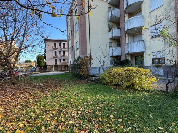 appartamento in vendita a Vicenza in zona San Lazzaro/Pomari