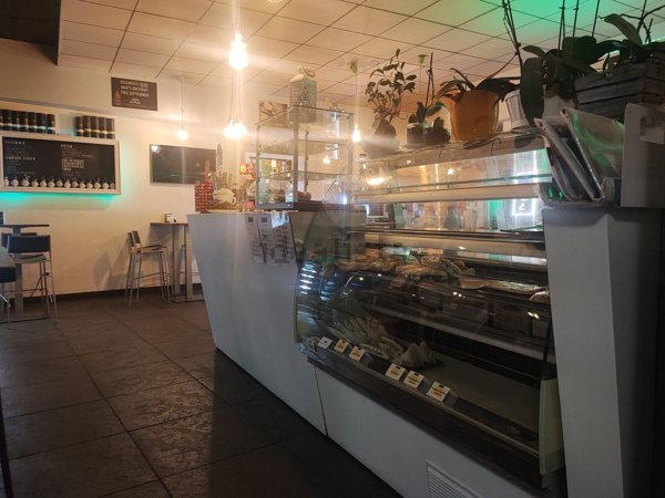 negozio in vendita a Vicenza in zona San Lazzaro/Pomari