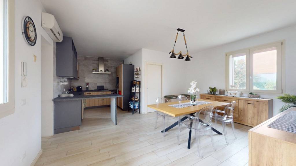 casa indipendente in vendita a Vicenza in zona San Lazzaro/Pomari