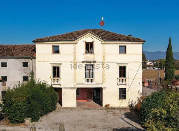 casa indipendente in vendita a Vicenza in zona Maddalene