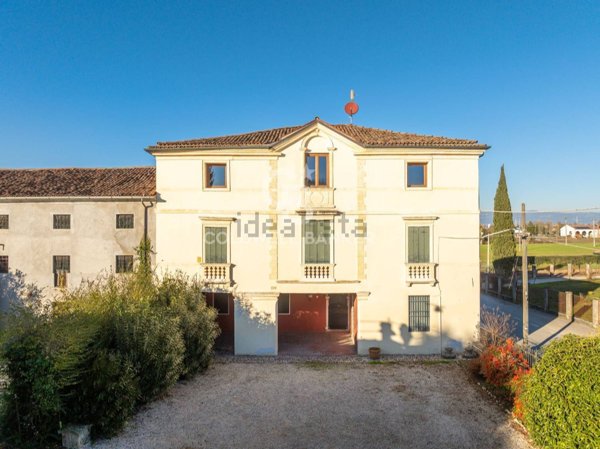 casa indipendente in vendita a Vicenza in zona Maddalene
