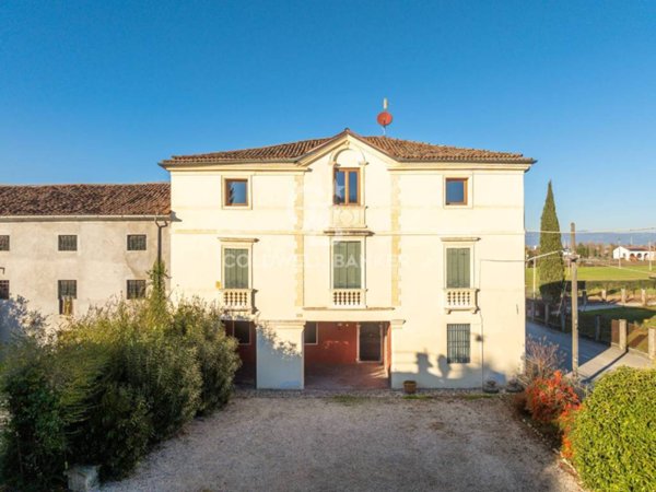 casa indipendente in vendita a Vicenza in zona Maddalene