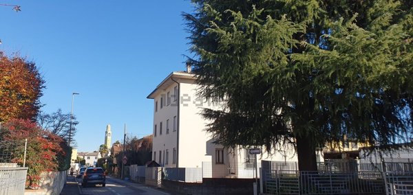 casa indipendente in vendita a Vicenza in zona Bertesina