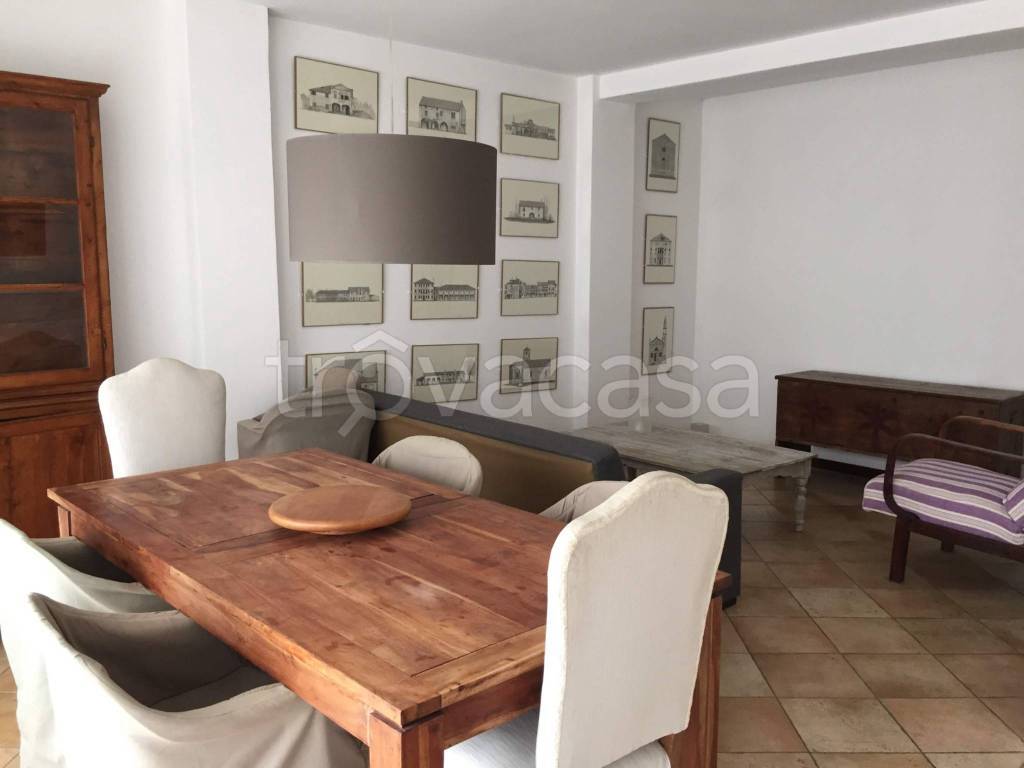 appartamento in vendita a Vicenza in zona Centro Storico