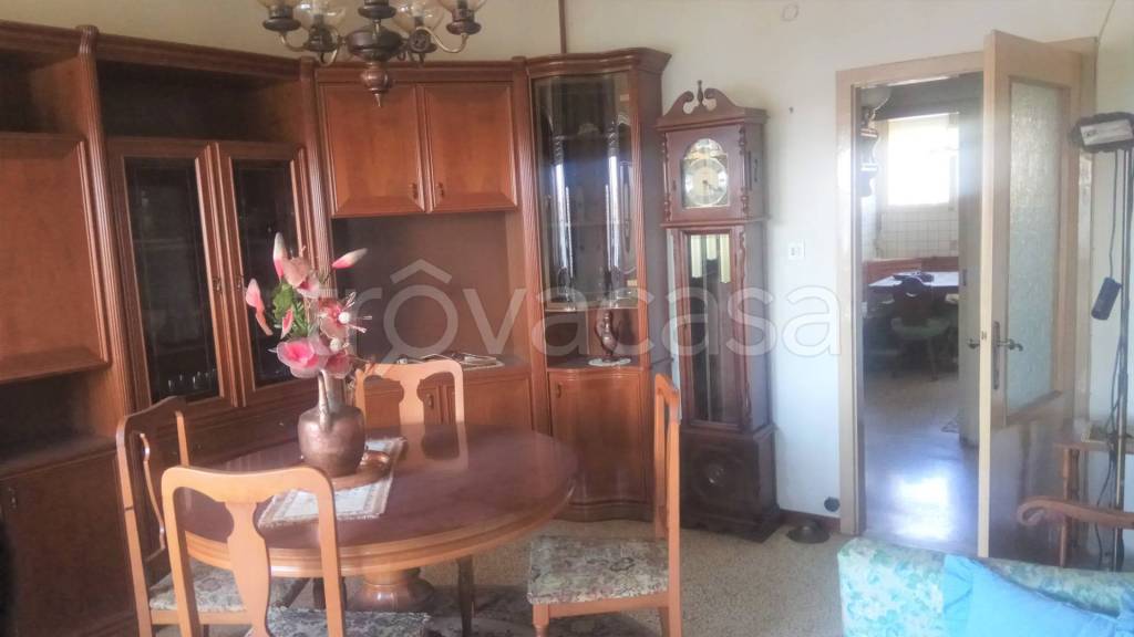 appartamento in vendita a Vicenza in zona Villaggio del Sole