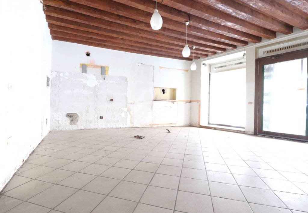 appartamento in vendita a Vicenza in zona Centro Storico