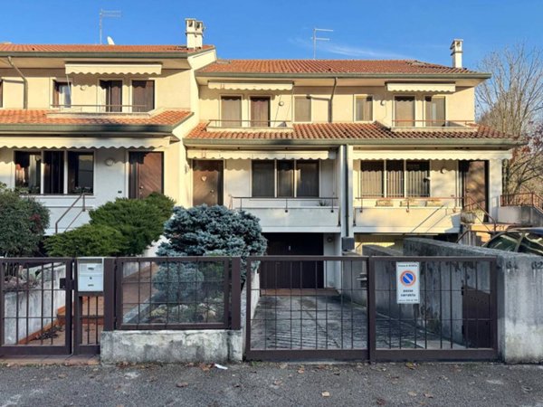 casa indipendente in vendita a Vicenza in zona Bertesinella