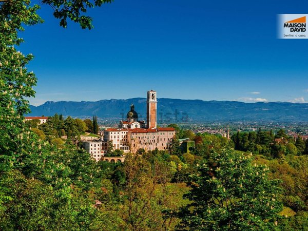 appartamento in vendita a Vicenza in zona Gogna